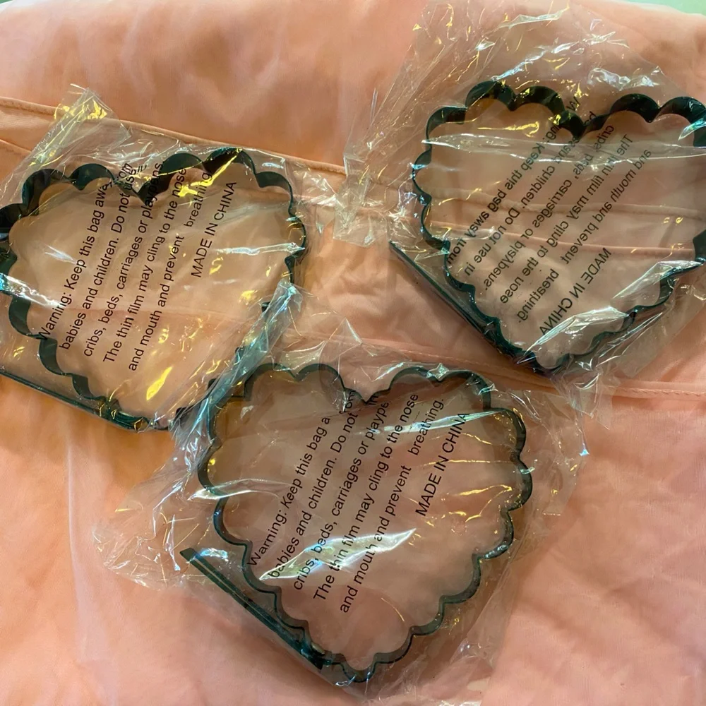 HEART PANCAKE MOLDS - Picture 3 of 4